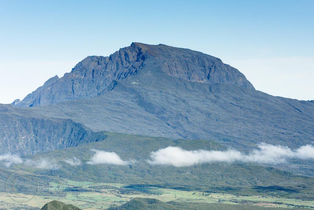 Le Gros Morne et le piton des Neiges